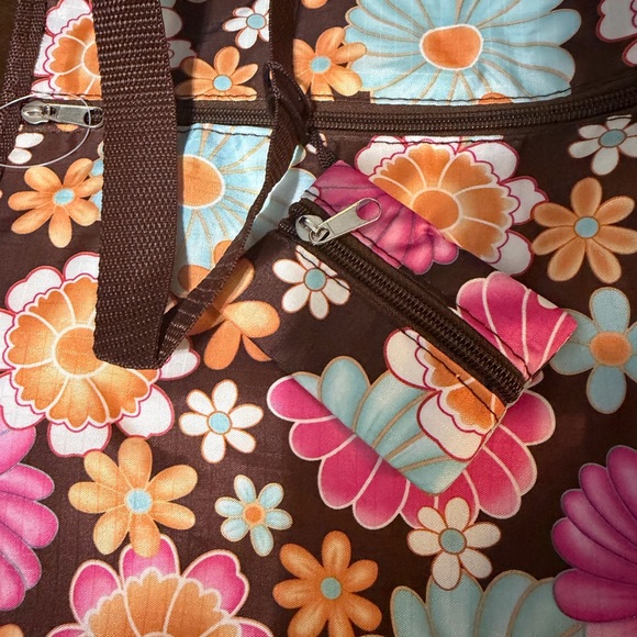 Floral Patterned Tote Bag - Picture 3 of 6